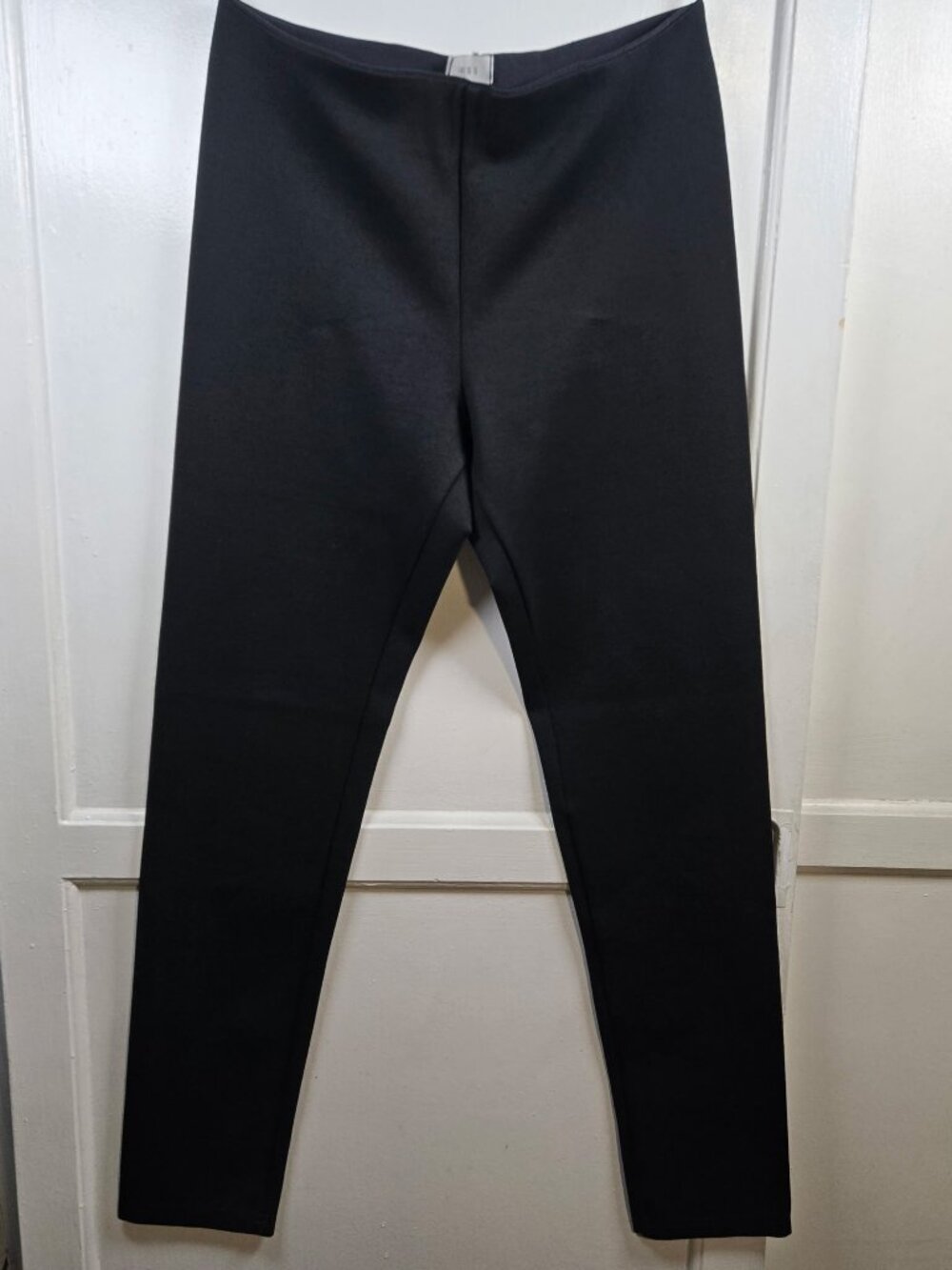 Promiss Women’s Black Stretch Pull-On Pants Size 2 Slim Straight Leg Minimalist